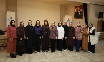 Kadınlar Çayeli’nde kanser farkındalığı için buluştu