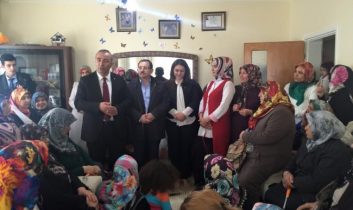 Ak Parti Kadın Kolları Aksaray’ı karış karış gezmeye devam ediyor.