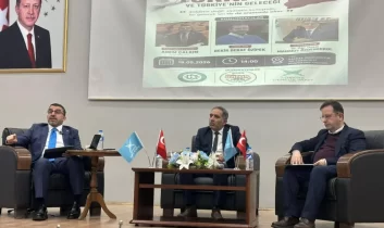 Kafkas Üniversitesi’nde söyleşi: “Terörsüz Türkiye ve Türkiye’nin Geleceği” gençlerle konuşuldu
