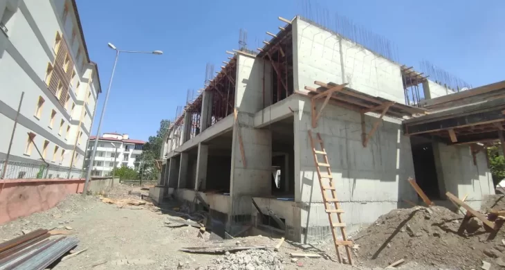 Kağızman’da eğitim yatırımları hız kesmeden devam ediyor