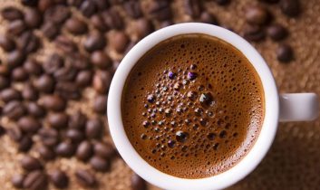 Sabah kahvesi mutlu ediyor