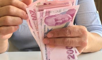 Kamu işçilerine 2026 ilave tediye takvimi Resmi Gazete’de