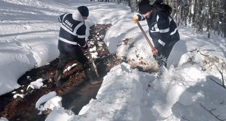 Kar altında kesintisiz su mesaisi: OSKİ 400 personelle sahada