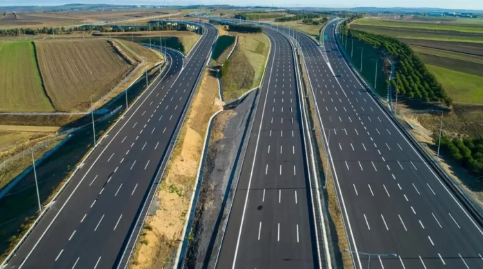 Kara yollarında akıllı dönüşüm hız kazandı