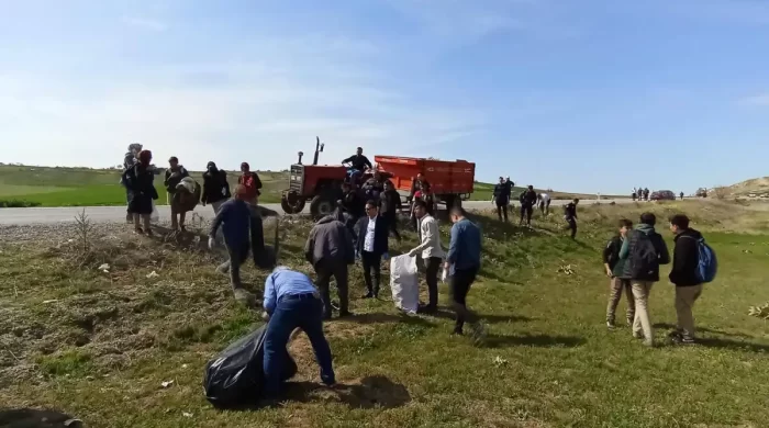 Kırıkkale Karakeçili’de 1 ton atık toplandı