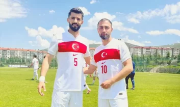 Kars 36 Spor’un gururu: Oktay Yılmaz ve Alperen Alp Amatör Millî Takım’da