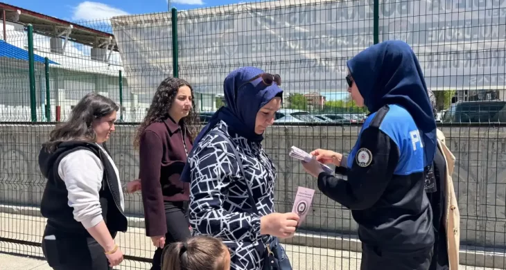 Kars Emniyeti’nden öğrencilere ve vatandaşlara güvenlik bilgilendirmesi