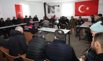 Kars Tarım İl Müdürü Enver Aydın üreticilerle buluştu