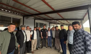 Kars Ziraat Odası Başkan Özcan Müçük, Köy Köy gezerek çiftçilerin sorunlarını dinliyor
