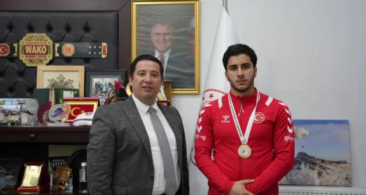 Kars’ın gururu Diyar Savcı’dan İl Müdürü Başköylü’ye ziyaret