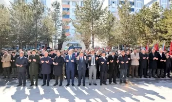 Kars’ta 18 Mart Çanakkale Zaferi ve Şehitleri rahmet ve minnetle anıldı