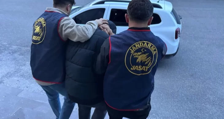 Kars’ta 51 suç kaydıyla aranan ve şahıs yakalandı