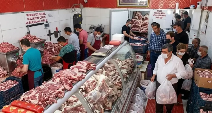 Kars’ta bayram sonrası “kıyma mesaisi”