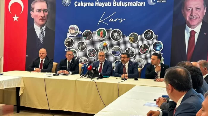 Kars’ta “Çalışma Hayatı Buluşmaları”: İş dünyası ve bakanlık bir araya geldi