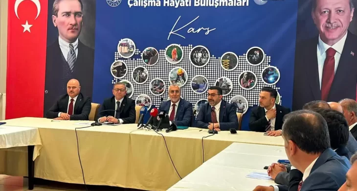 Kars’ta “Çalışma Hayatı Buluşmaları”: İş dünyası ve bakanlık bir araya geldi