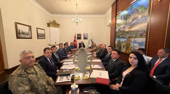 Kars’ta güvenlik ve asayiş tedbirleri değerlendirildi