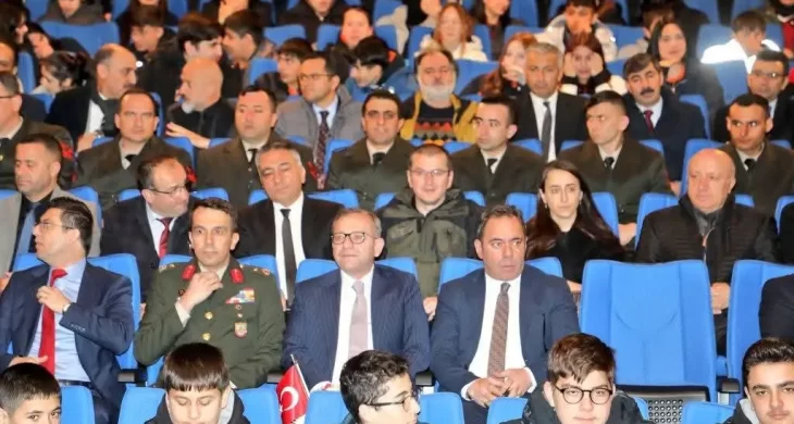 Kars’ta İstiklal Marşı’nın kabulünün 105. Yılı Coşkuyla anıldı