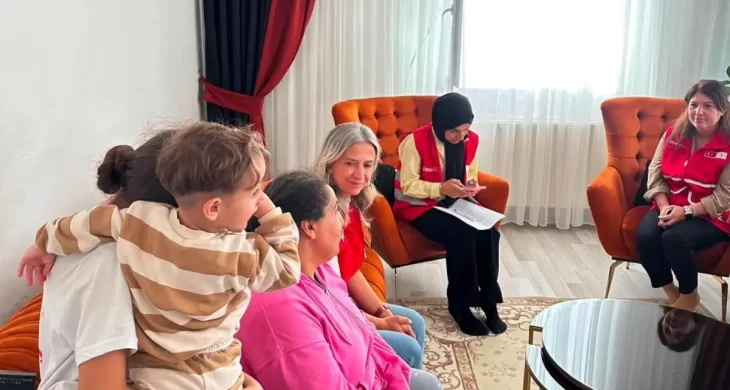 Kars’ta iyilik evlere taşınıyor