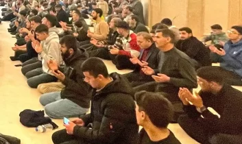 Kars’ta Kadir Gecesi Camiler doldu