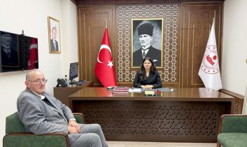 Şalpazarı’nın ilk kadın kaymakamı görevine başladı