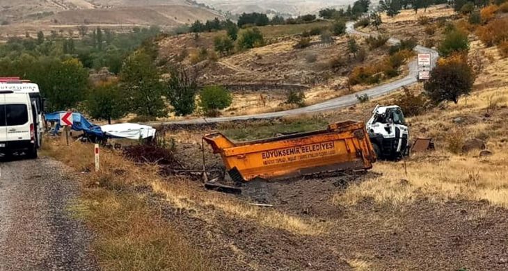 Güdül’de meydana gelen kazada araç sürücüsü yaralandı