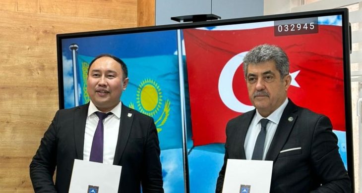 Al-Farabi Kazak Millî Üniversitesi’nde Türk Dünyası Delegasyonu bir araya geldi