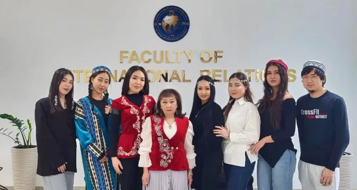 Kazakistan’da “Kültür ve Gelenekler Günü” kutlanıyor