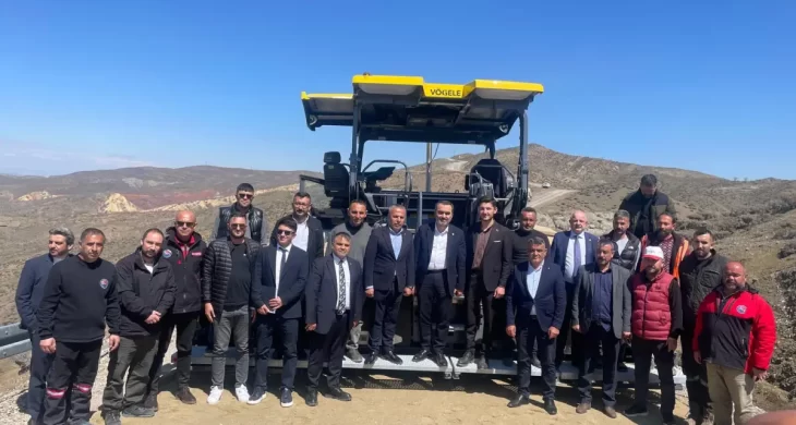Kazmaca–Kalecik yolunda asfalt çalışmaları başladı