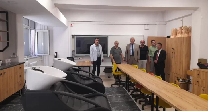 Kdz. Ereğli Zübeyde Hanım MTAL’de güzellik hizmetleri eğitimi