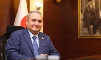 Keçiören Belediye Başkanı Özarslan partisi CHP’den ayrıldığını duyurdu