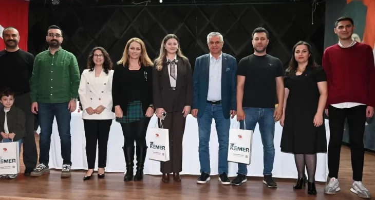 Kemer Belediyesi’nden öğrenciler için “kariyer günleri”
