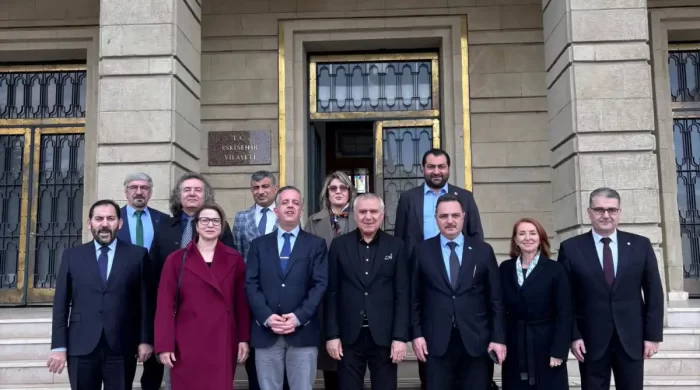 Kent Konseyleri Birliği’nin dönem başkanlığı Eskişehir’e devredildi