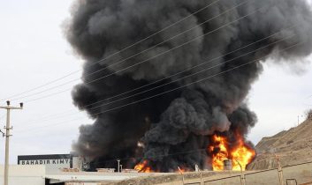 Kırıkkale OSB’de kimyasal fabrikada büyük yangın