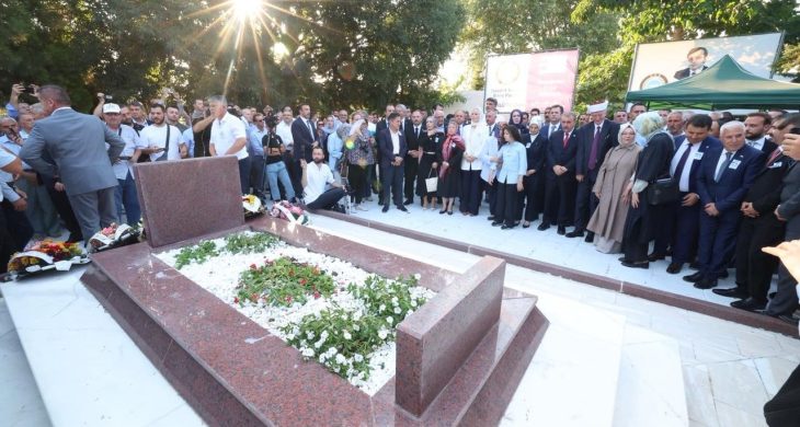 Başkan Büyükakın, Gümilcine’de Dr. Sadık Ahmet anmasına katıldı
