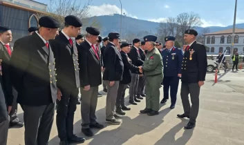 Korgeneral Kadıoğlu’ndan Şehit Aileleri ve Gazilere anlamlı ziyaret