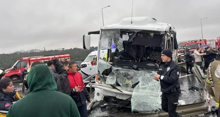Kuzey Marmara Otoyolu’nda zincirleme kaza: Çok sayıda yaralı
