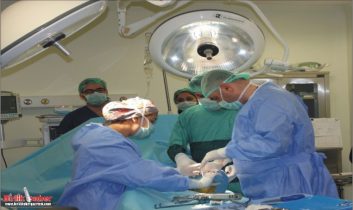 İlk defa iki taraflı ayak bileği protezi takıldı