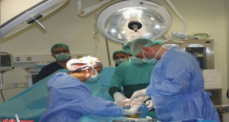 İlk defa iki taraflı ayak bileği protezi takıldı