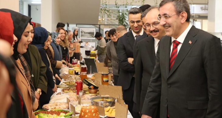 Siirt’in marka değeri ekonomi zirvesi’nde tanıtıldı