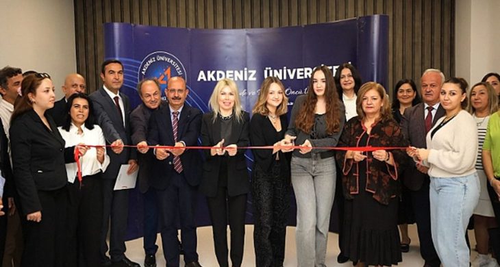 Akdeniz Üniversitesi kütüphanesi yüzde 30 büyüdü: 12 bin kişilik dev kapasite