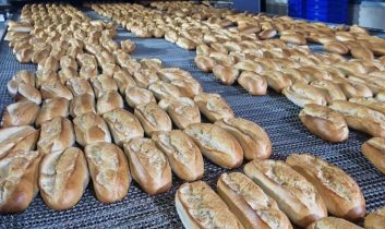 Batman’da günlük 40 bin ekmek ücretsiz dağıtılıyor