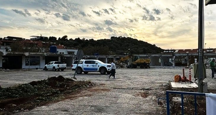 Eski Kaş otogarı yıkıldı! Yerine yeni proje geliyor