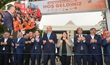 8. kitap fuarı ve kültür sanat festivali Batmanlılarla buluştu