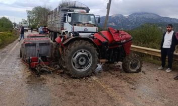 Eğirdir’de kamyon ile elma yüklü traktör çarpıştı: 1 yaralı