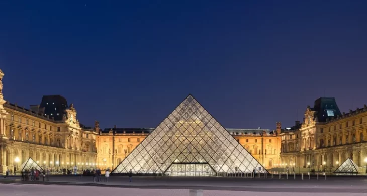 Louvre Müzesi Müdürü Laurence des Cars istifa etti