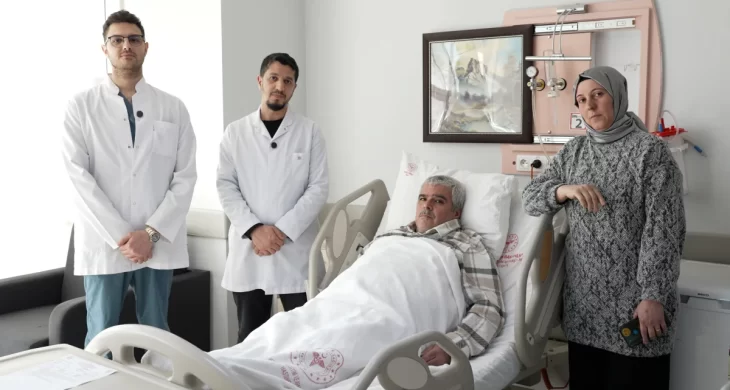 Malatya’da 20 santimetrelik kitle kapalı yöntemle alındı