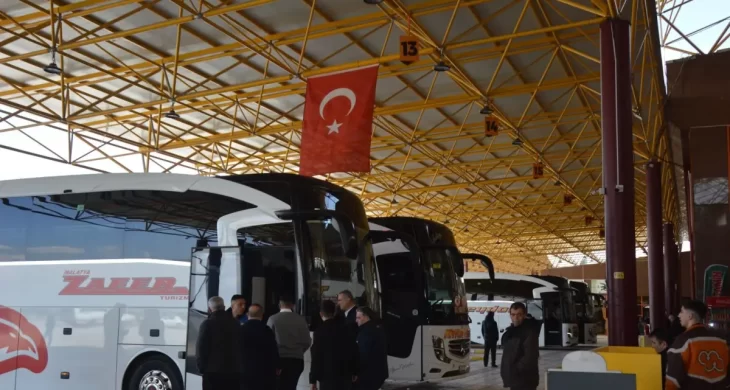 Malatya’da bayram öncesi otogarda yoğunluk