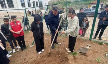 Malatya’da sıfır atık gününde öğrenciler doğayla buluştu