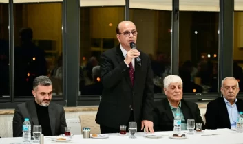 Malatya’da Yeşilyurt Belediyesi’nden meclis üyelerine ‘vefa’ iftarı
