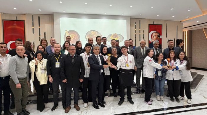 Nezihe Yalvaç Turizm MTAL Akdeniz bölge birincisi oldu